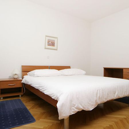 Pucisca Villa Postira Buitenkant foto